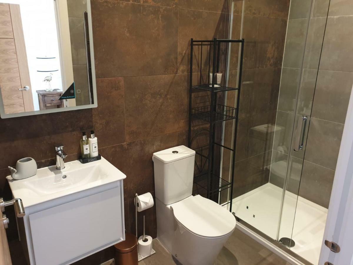 Birchover Juniper Court Lejlighedshotel Nottingham Eksteriør billede