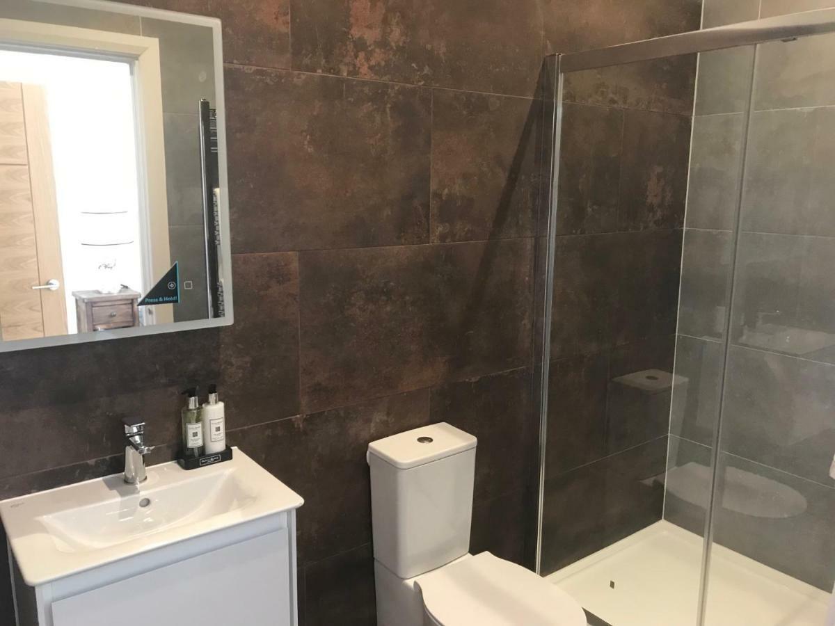 Birchover Juniper Court Lejlighedshotel Nottingham Eksteriør billede